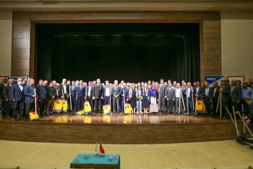 Gaziantep'te 180 orman k&ouml;y&uuml;ne yangınla m&uuml;cadele i&ccedil;in malzeme desteği 