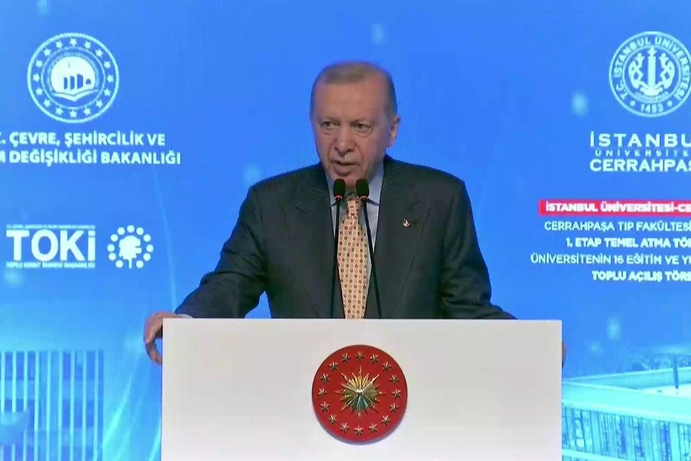 Cerrahpaşa&rsquo;ya depreme dayanıklı yeni kamp&uuml;s geliyor... Modern sağlık kamp&uuml;s&uuml;ne ilk temel atıldı