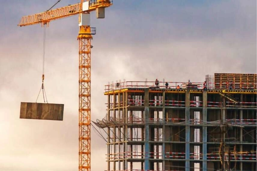 İnşaatta b&uuml;y&uuml;me s&uuml;r&uuml;yor... Erişilebilir konut alarm veriyor