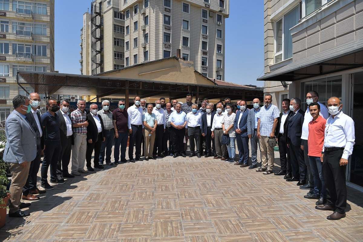 Memduh B&uuml;y&uuml;kkılı&ccedil;&rsquo;tan aşı &ccedil;ağrısı