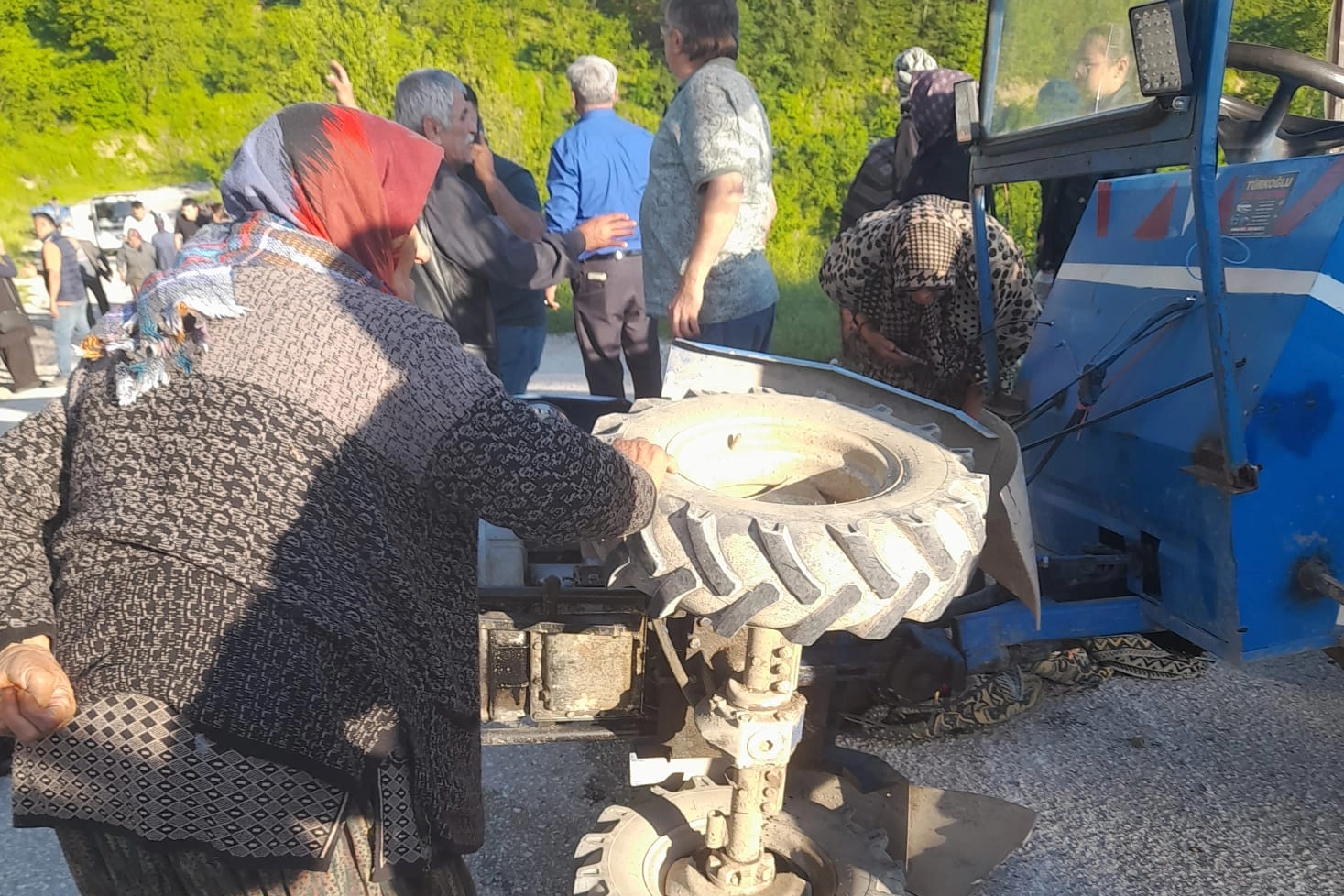 D&uuml;zce Yığılca&rsquo;da 'pat pat' kazası: 6 yaralı