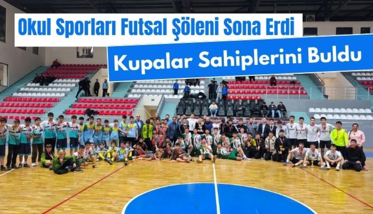 Akyazı Okul Sporları Futsal Ş&ouml;leni Sona Erdi: Kupalar Sahiplerini Buldu