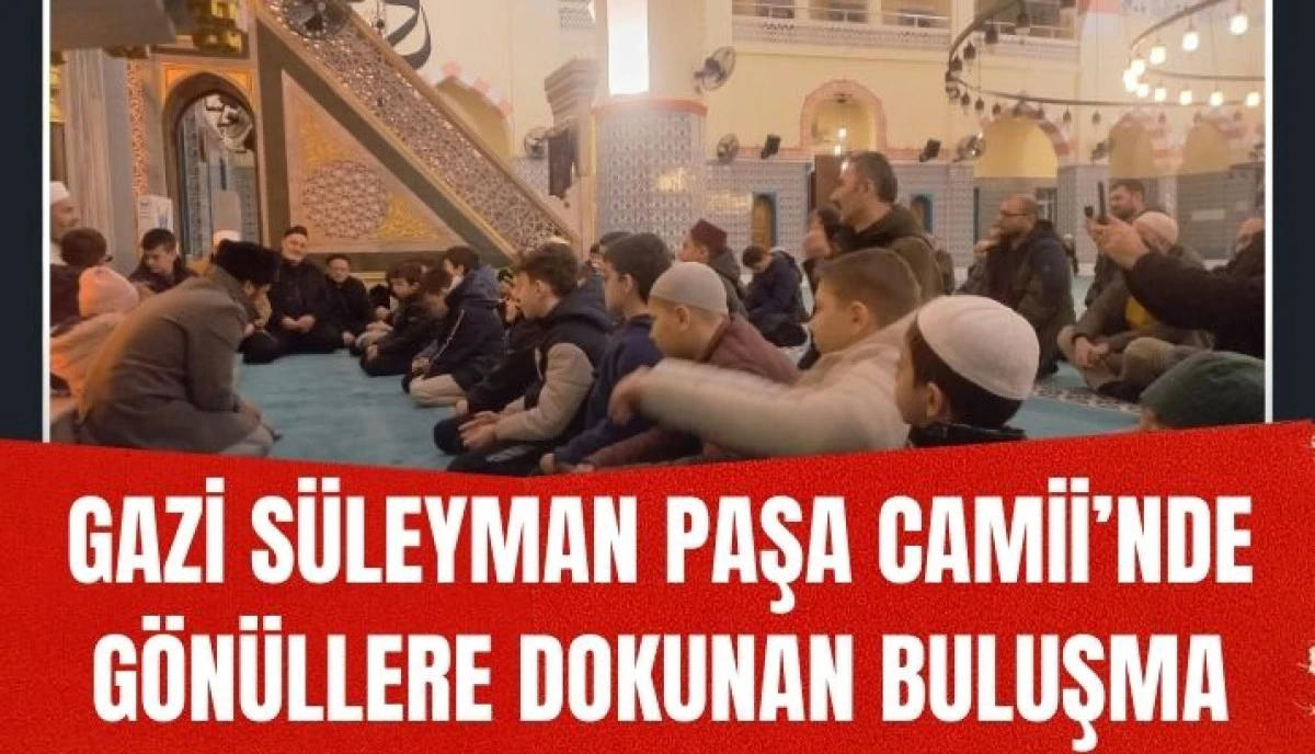 Akyazı&rsquo;da Pazar Bereketi Baba ve Oğul Aynı Safta